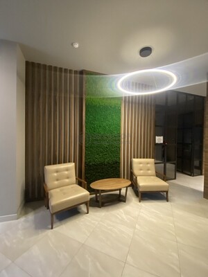 Купить --комнатную квартиру