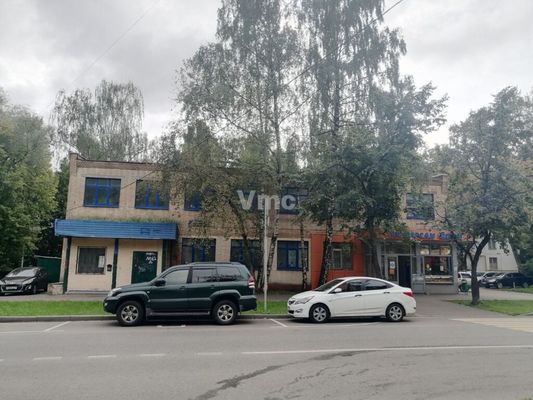 Снять  помещение свободного назначения