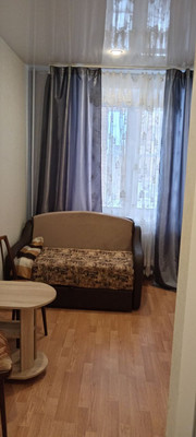 Купить --комнатную квартиру