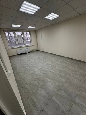 Снять  помещение свободного назначения