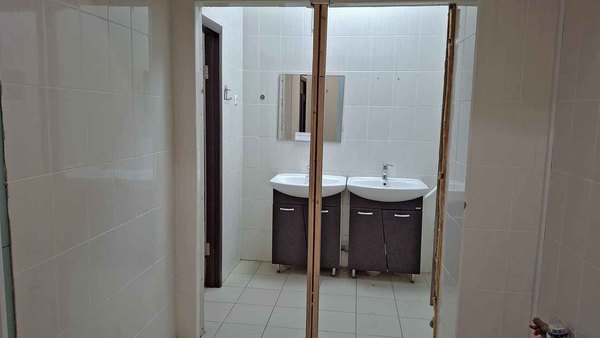 Снять  помещение свободного назначения