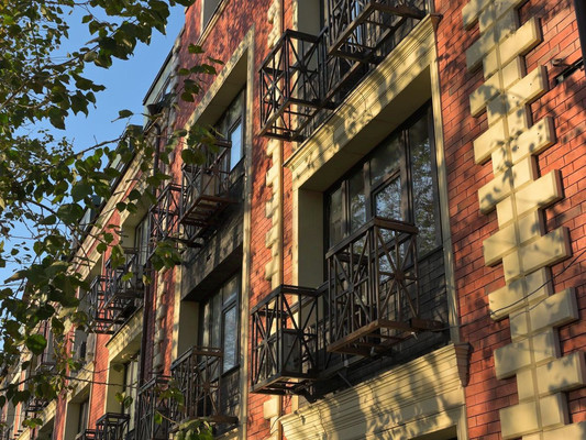 Снять  помещение свободного назначения