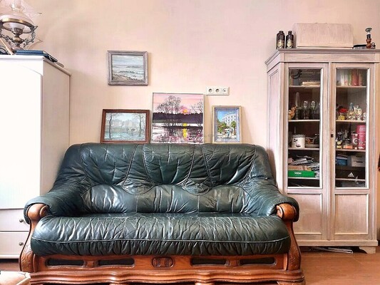 Купить --комнатную квартиру