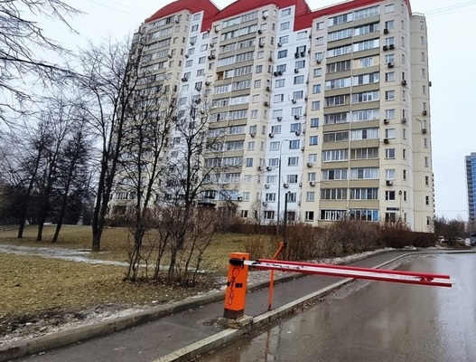 Снять  помещение свободного назначения