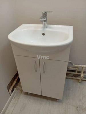 Снять  помещение свободного назначения