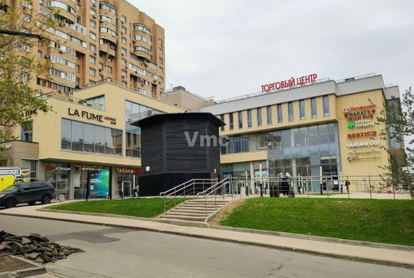 Снять  торговое помещение