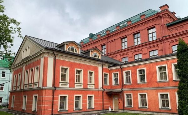 Снять  помещение свободного назначения