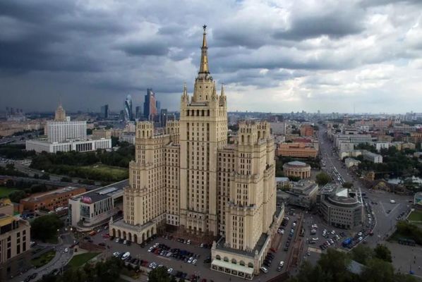 Снять  помещение свободного назначения