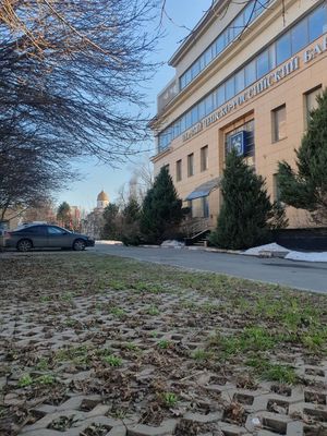 Снять  помещение свободного назначения