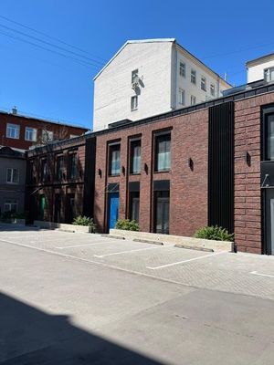 Снять  помещение свободного назначения